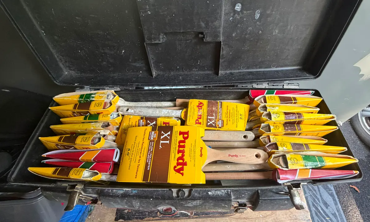 Professional Purdy paint brush kit used by Tovar's Painting